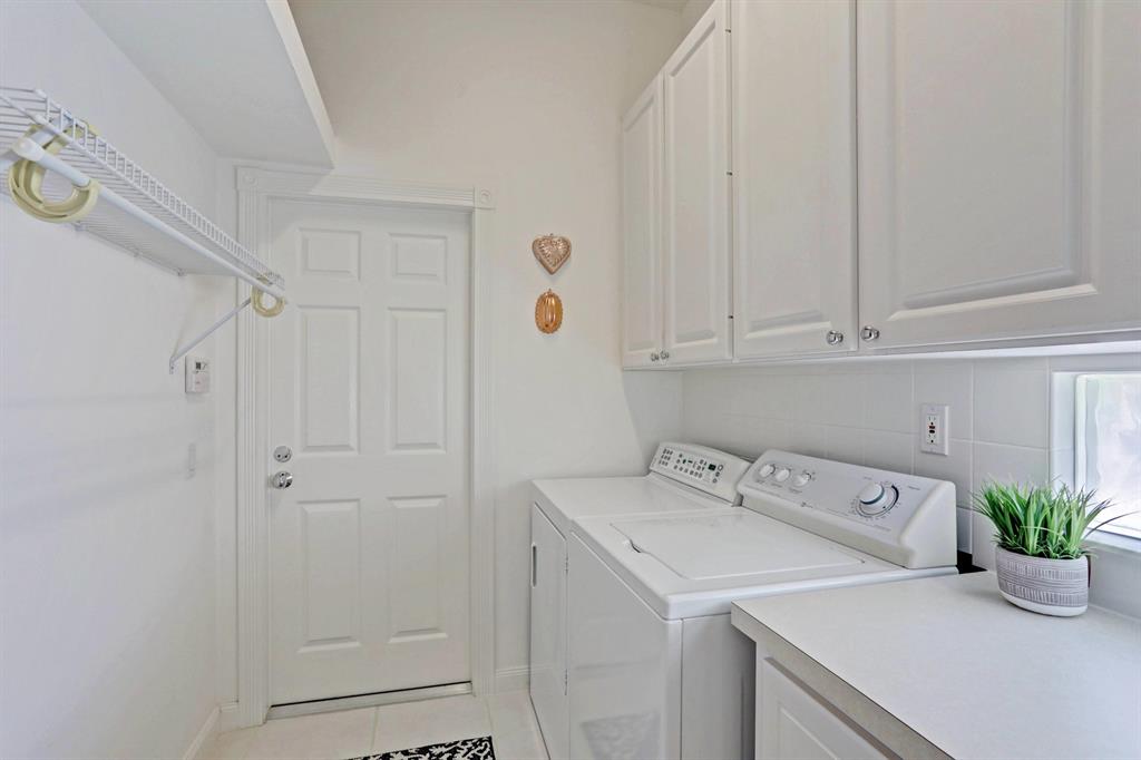 CARLETON OAKS - Residential