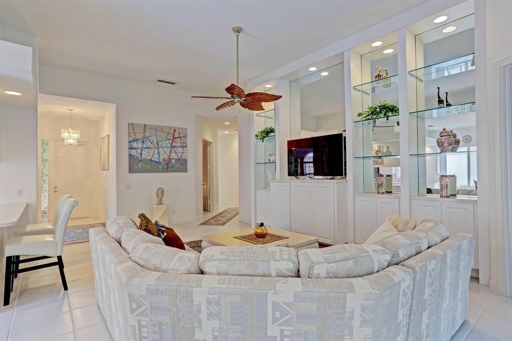 CARLETON OAKS - Residential