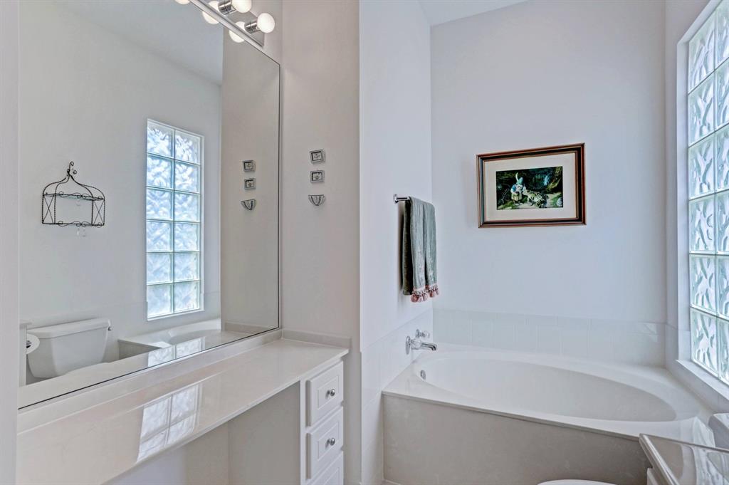 CARLETON OAKS - Residential