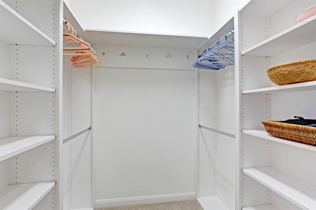 CARLETON OAKS - Residential