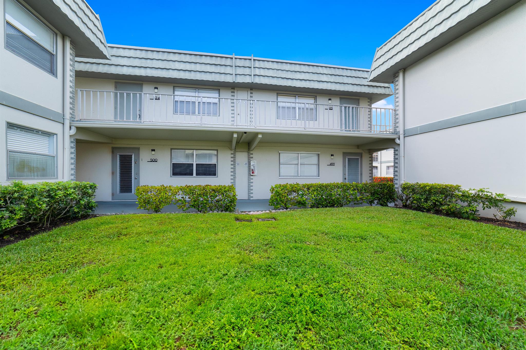 Welcome to your new home in the highly sought-after 55+ resort-style community of Kings Point. This inviting one-bedroom, one and half-bath condo offers the perfect combination of comfort and convenience. Inside, you'll find a beautifully updated kitchen complete with modern cabinetry, sleek countertops, and a dishwasher that makes everyday living a breeze. The open living and dining area is filled with natural light, creating a welcoming space to relax or entertain, while the private bedroom offers generous closet space and plenty of comfort. A cozy Florida room provides the ideal spot to enjoy the Florida sunshine! Living in Kings Point means having access to an abundance of amenities designed to keep you active and engaged.