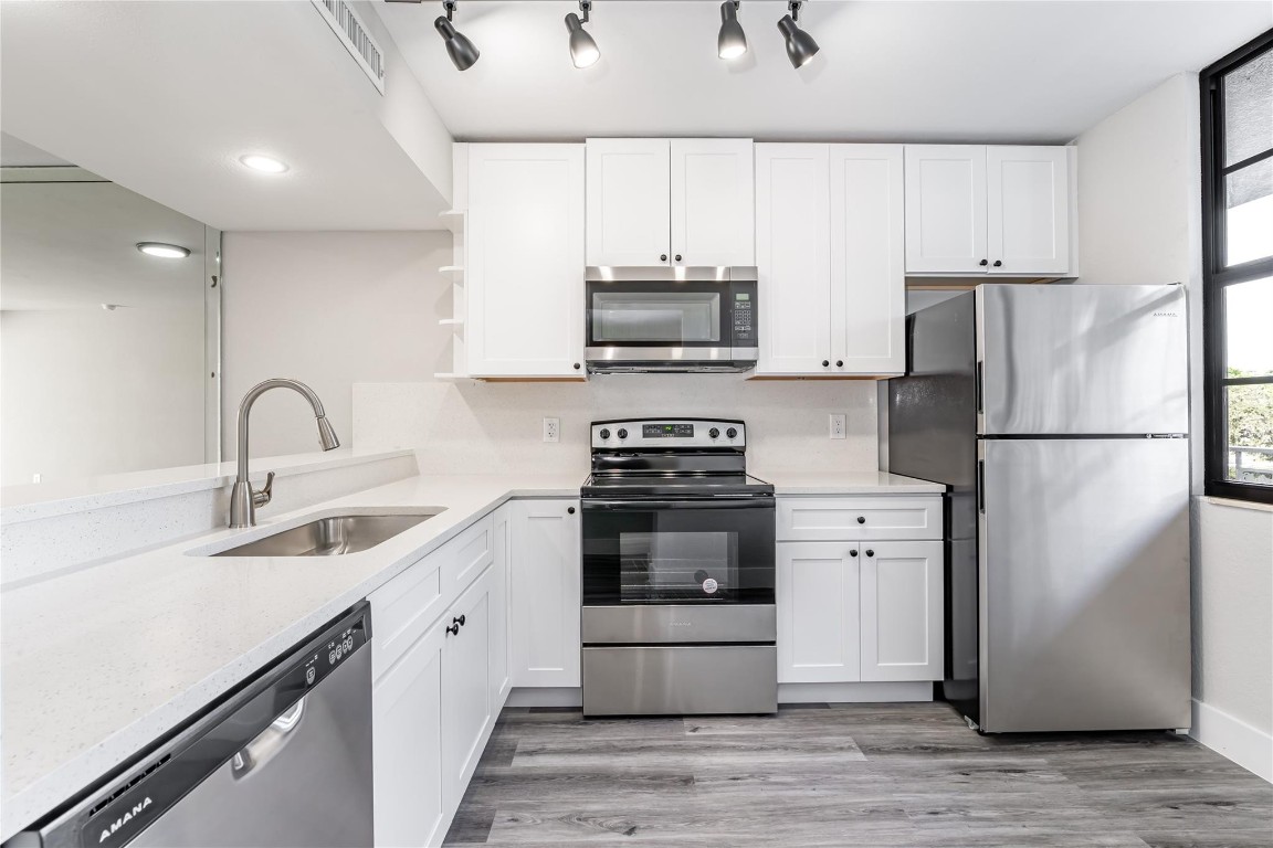 WHITEHALL CONDOS OF PINE - Residential
