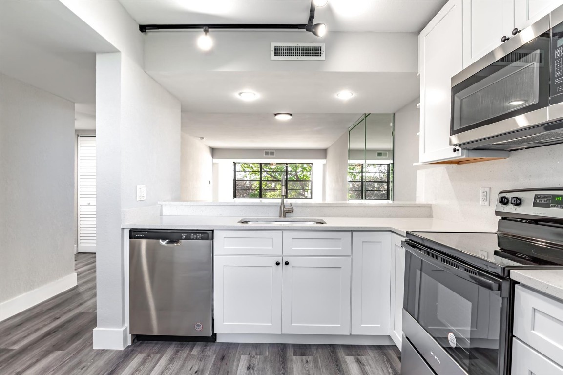 WHITEHALL CONDOS OF PINE - Residential
