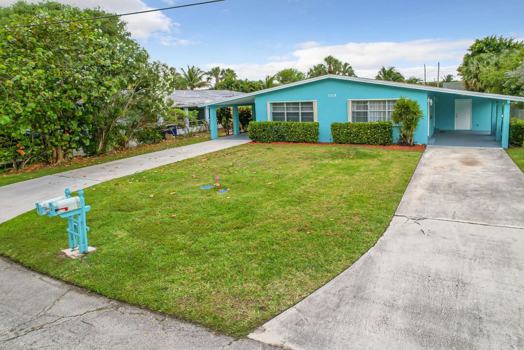 Photo of 1115 Hernando Street #Apt A, Fort Pierce, FL 34949 (MLS # R10790157)