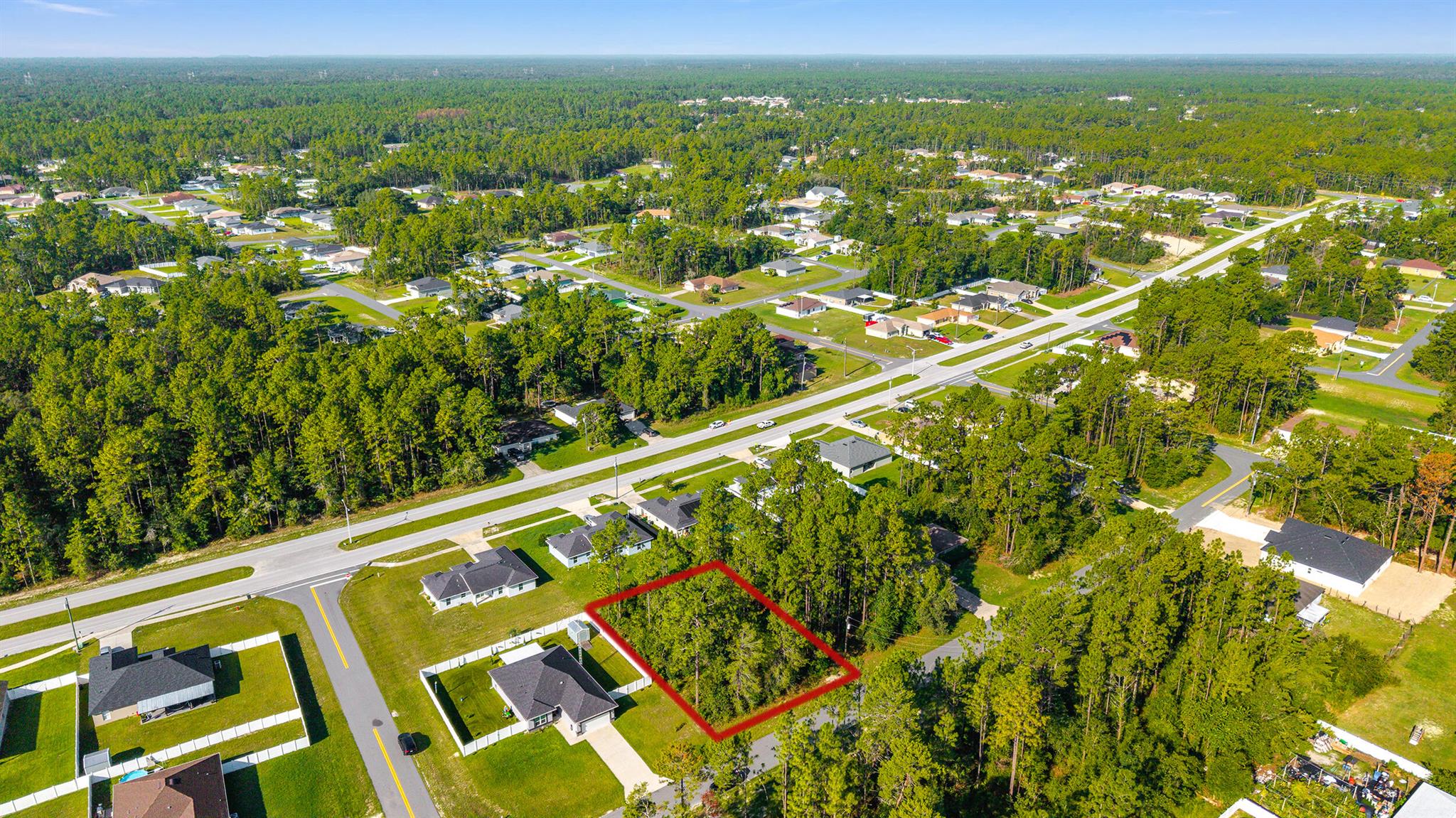 Just Listed Vacant Land in Ocala, FL! Located in the expanding Marion Oaks subdivision, this residential lot is a prime opportunity to build your custom home or invest in a growing area. Enjoy a peaceful setting, a major plus for future development. Ideally located near shopping centers and just about an hour from Orlando's top attractions, this lot holds strong potential for future growth and convenience. Some site prep will be needed to make it fully buildable.