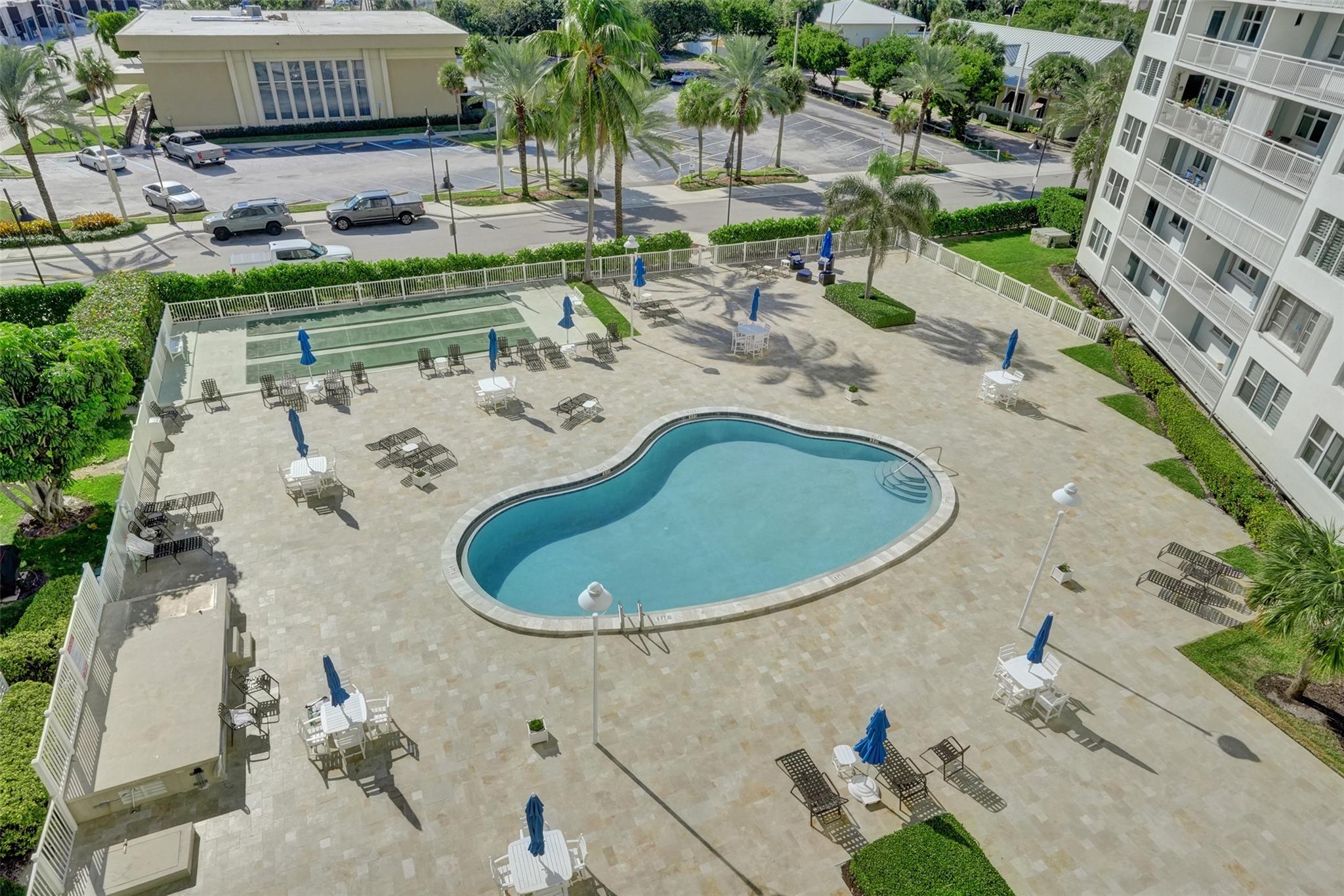 GRANADA HOUSE - Residential