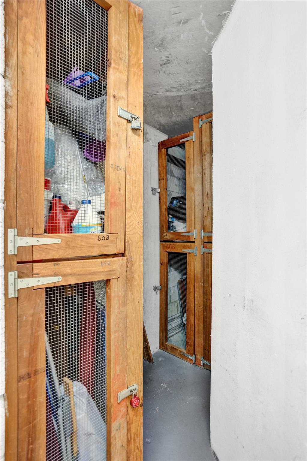 GRANADA HOUSE - Residential