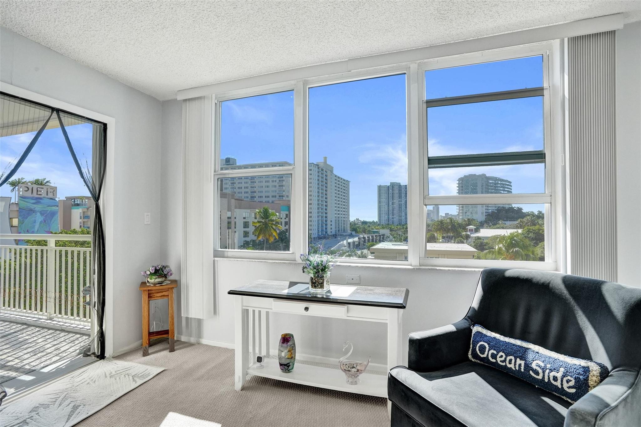 GRANADA HOUSE - Residential