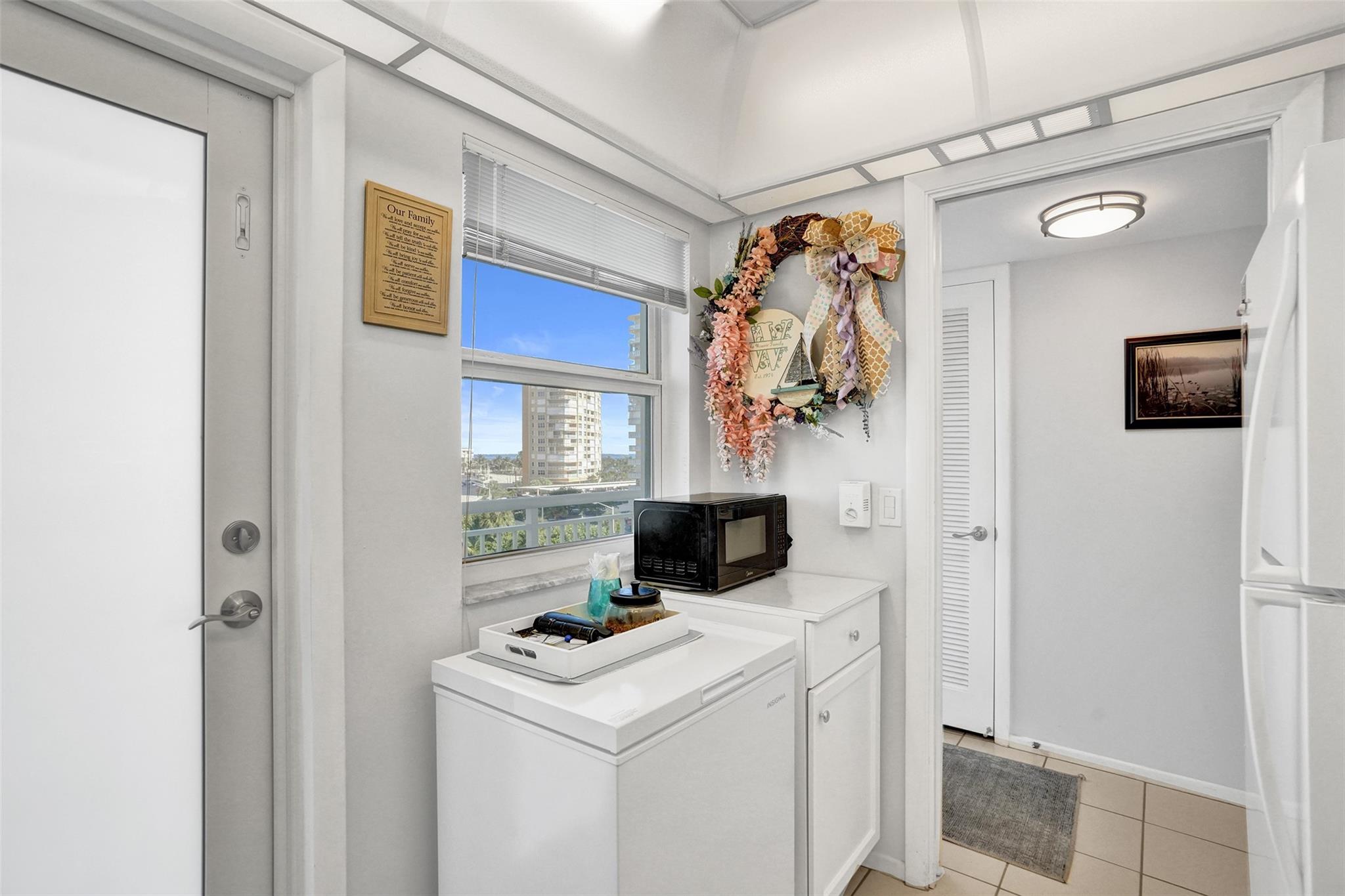 GRANADA HOUSE - Residential