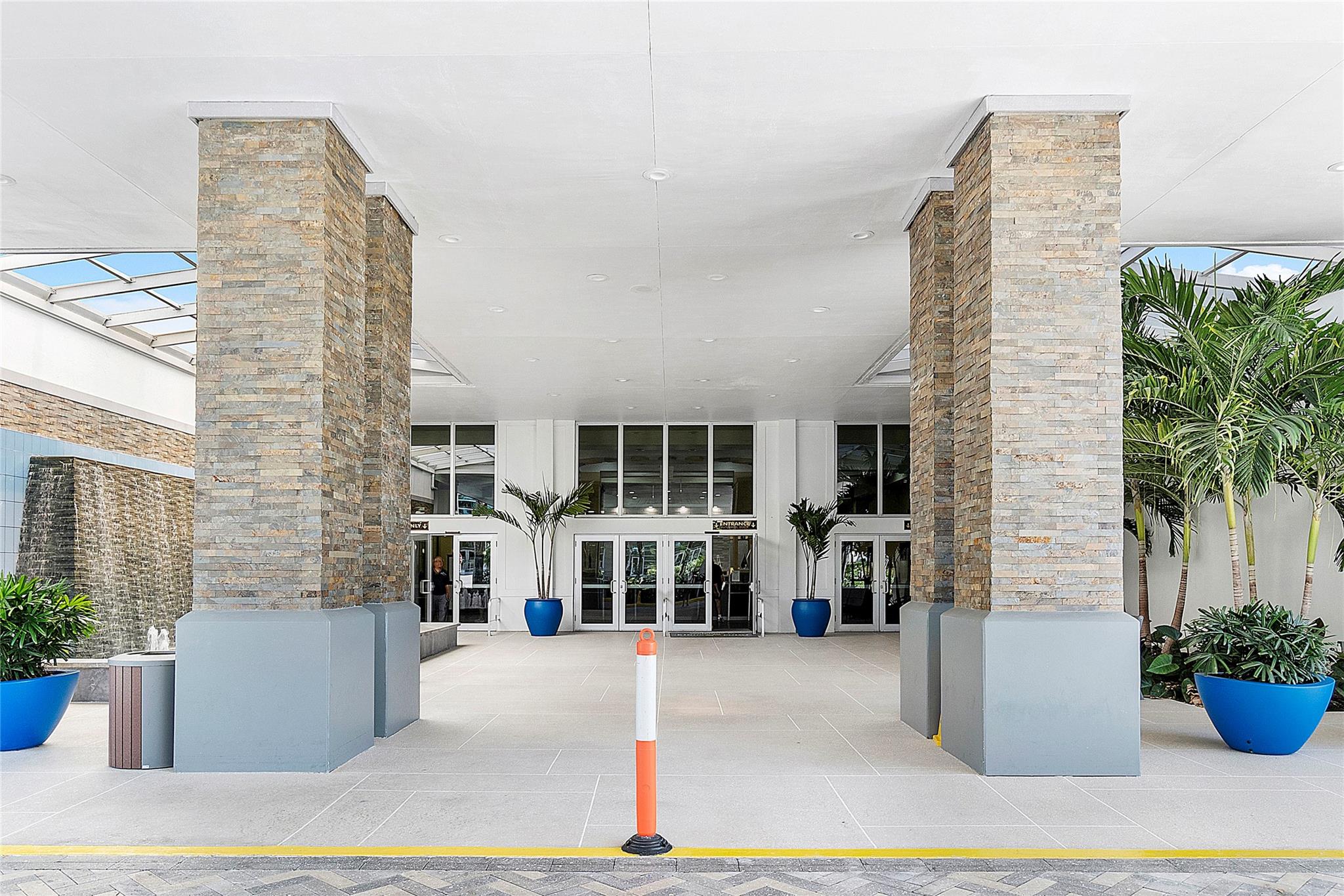 SOUTHAMPTON - Residential