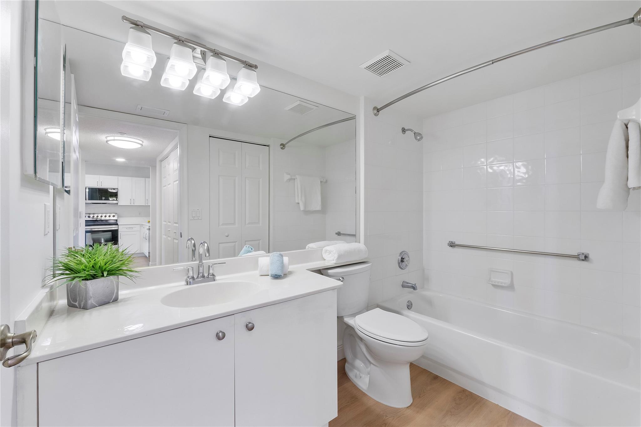 SOUTHAMPTON - Residential