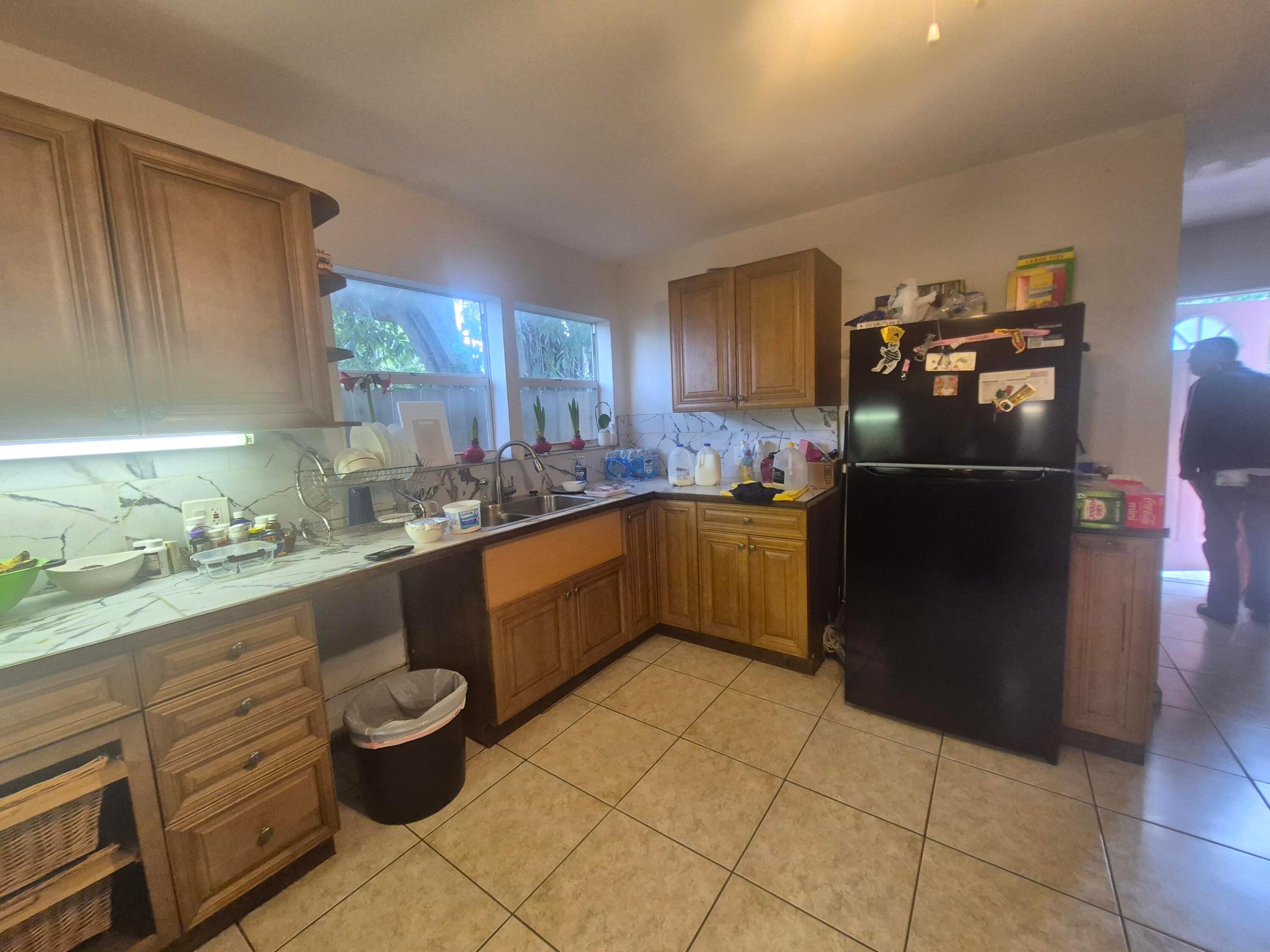 2327 Polk Street A-B