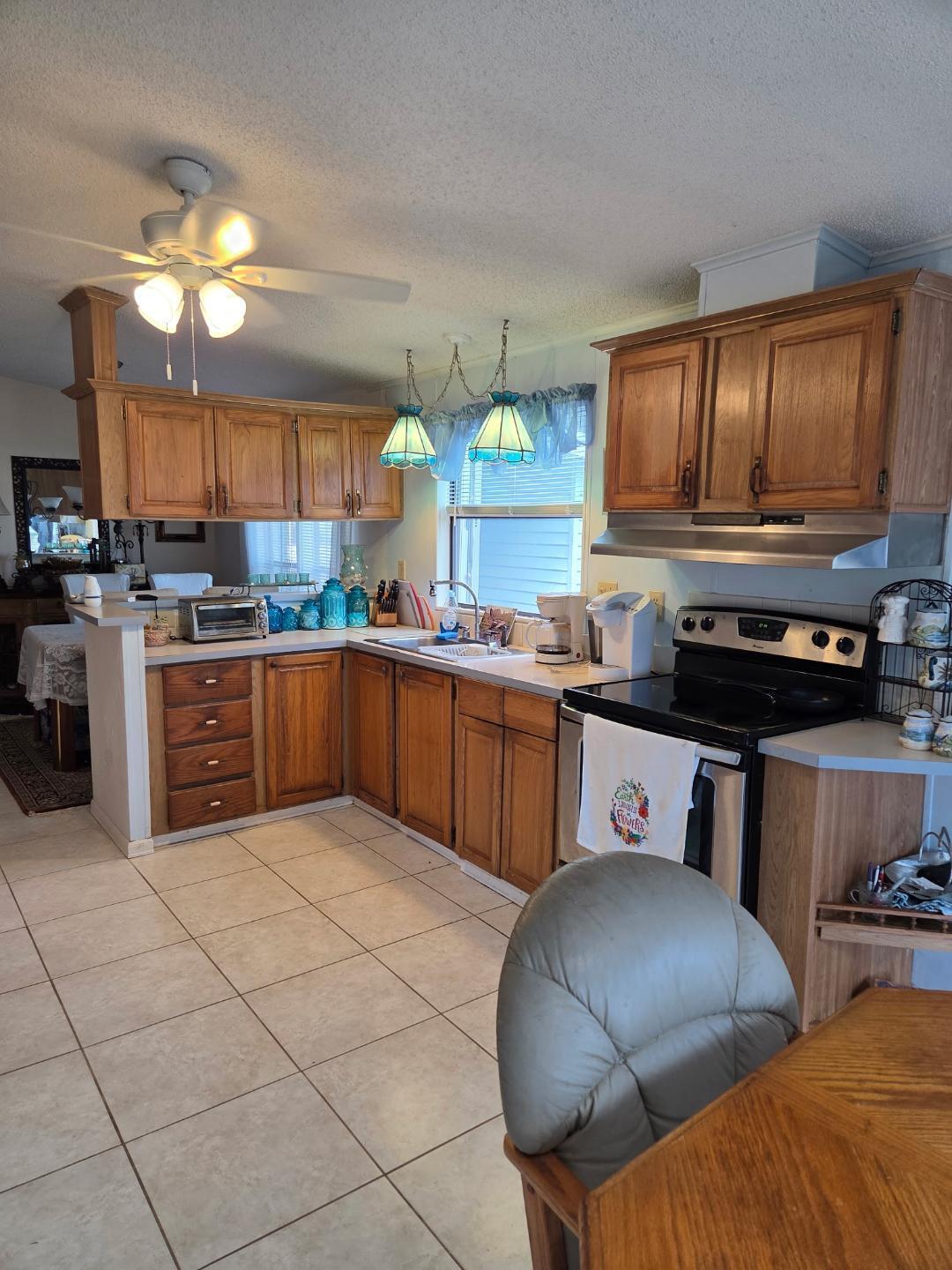 TROPICAL ISLES - Residential