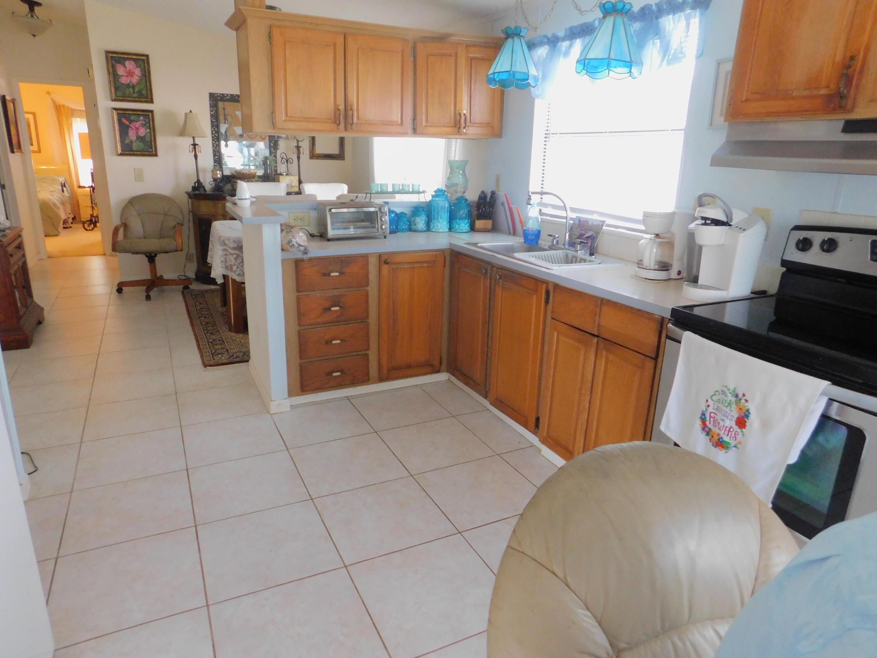 TROPICAL ISLES - Residential