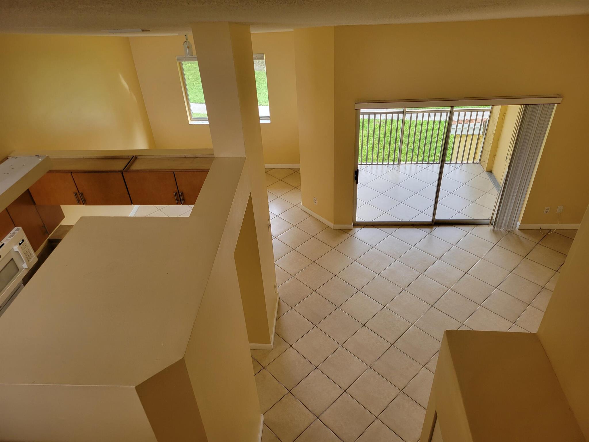 NAPOLI GARDENS AT CORAL S - Residential Lease