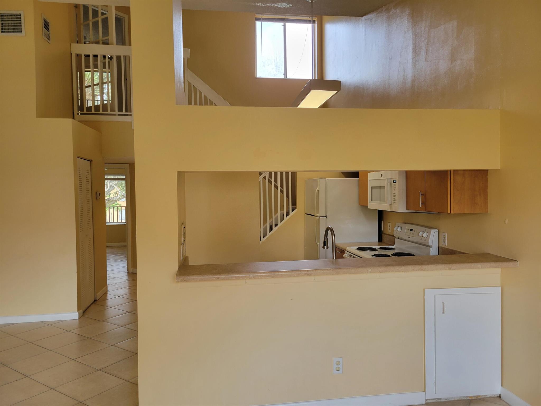 NAPOLI GARDENS AT CORAL S - Residential Lease