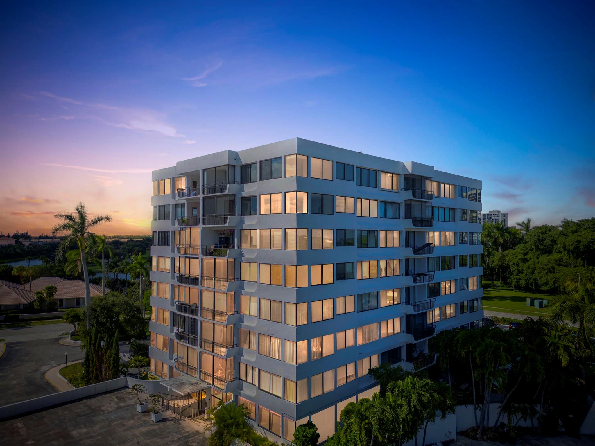 1500 Presidential Way 306