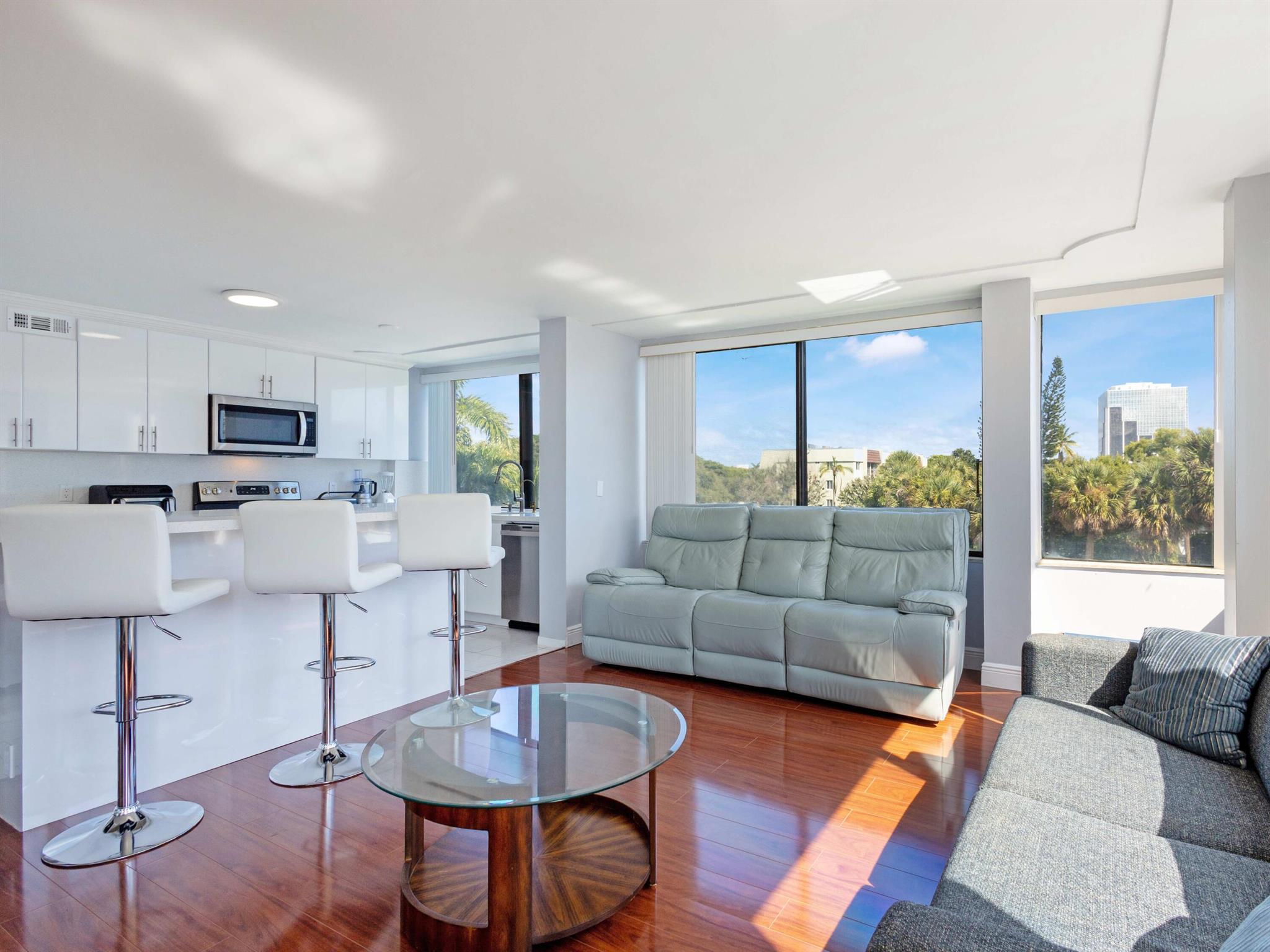 1500 Presidential Way 306