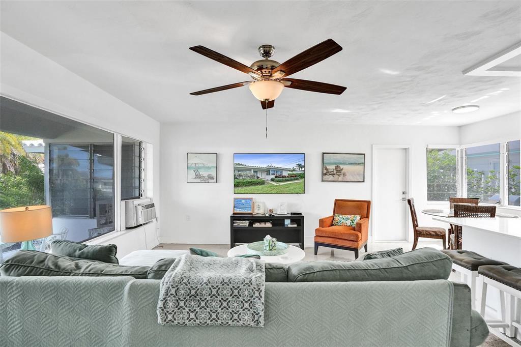 SILVER SHORES UNIT - Residential Lease