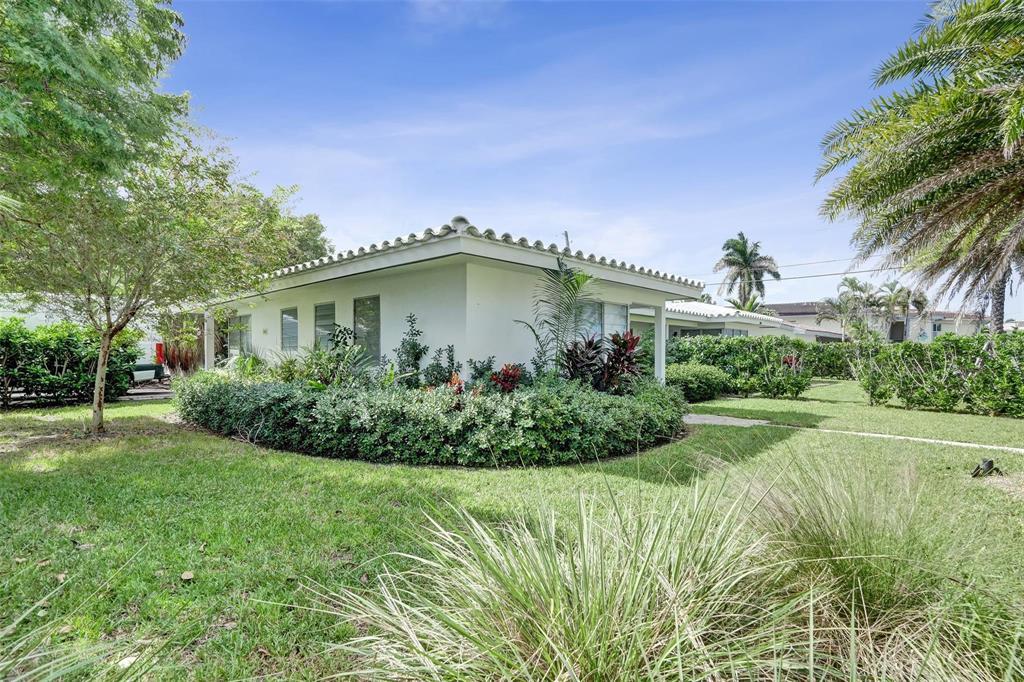 SILVER SHORES UNIT - Residential Lease