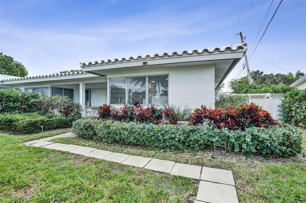 SILVER SHORES UNIT - Residential Lease