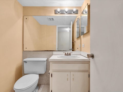 Tiny photo for 9101 W Sample Road #204, Coral Springs, FL 33065 (MLS # B26046055)