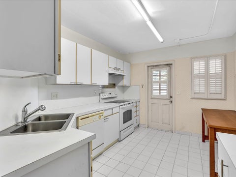 Tiny photo for 9101 W Sample Road #204, Coral Springs, FL 33065 (MLS # B26046055)