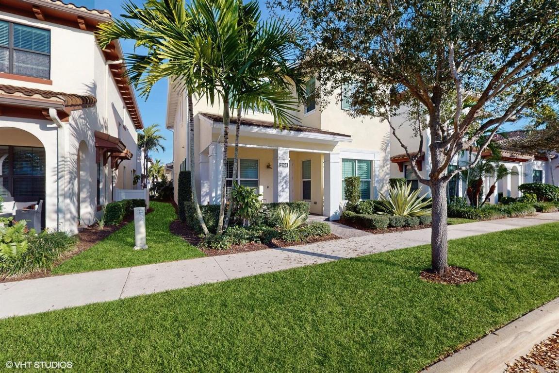 2098 Dickens Terrace