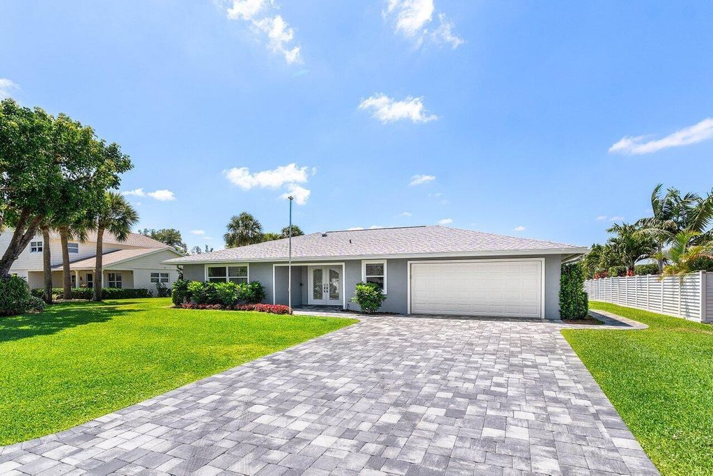 Photo of 4484 Palo Verde Drive, Boynton Beach, FL 33436 (MLS # R11086325)