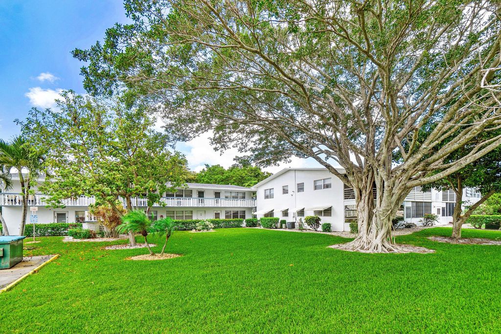 Photo of 57 Canterbury, West Palm Beach, FL 33417 (MLS # B26035496)