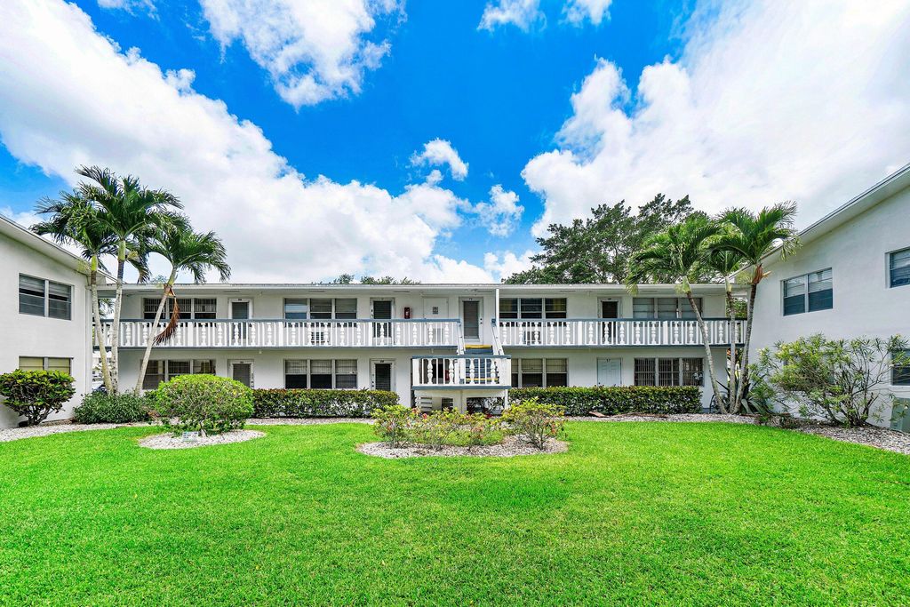 Photo of 57 Canterbury, West Palm Beach, FL 33417 (MLS # B26035496)