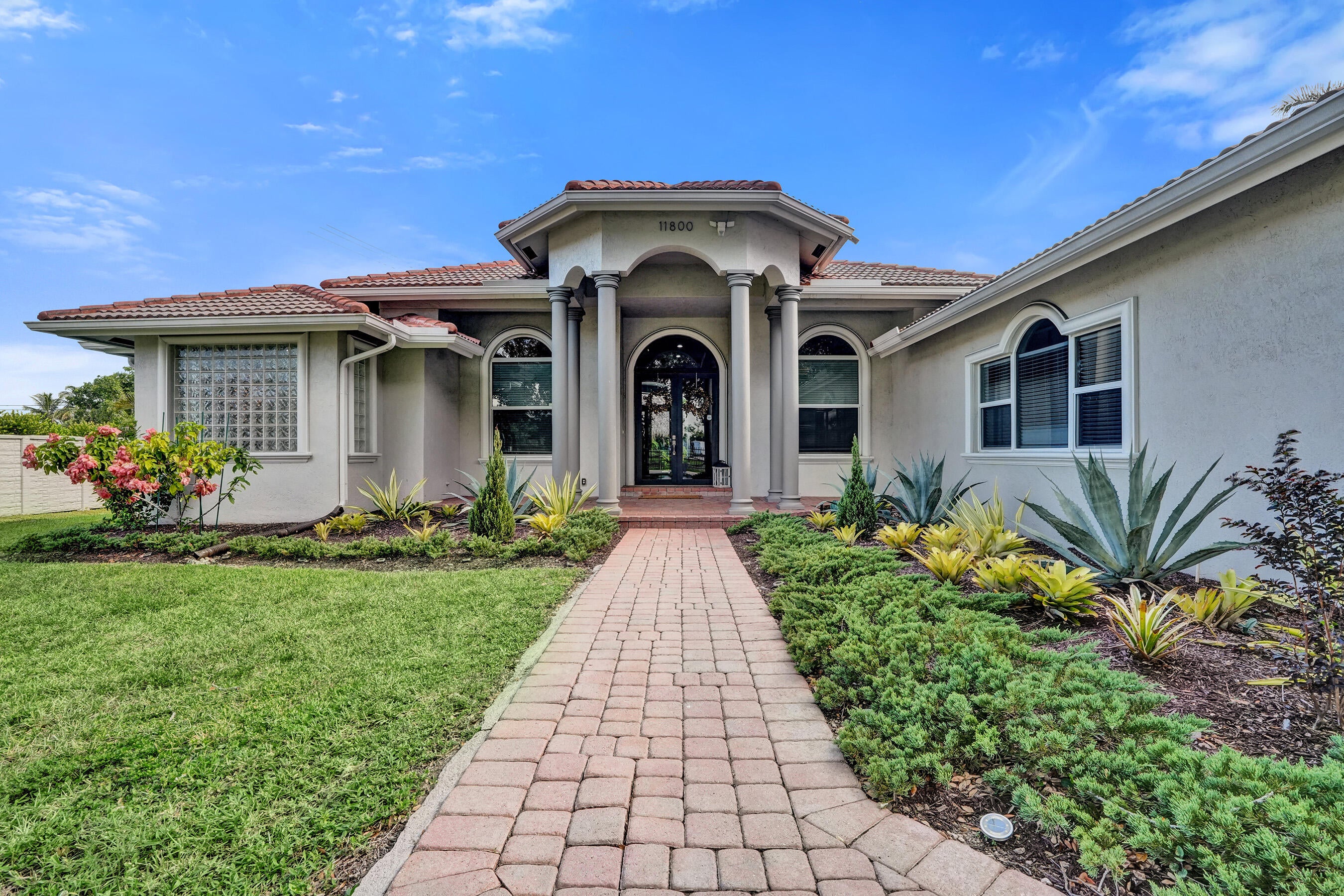 11800 NW 17TH Place
