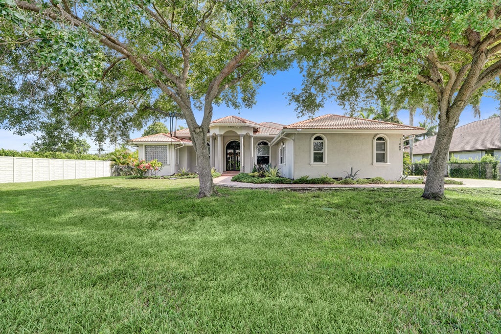 Photo of 11800 NW 17TH Place, Plantation, FL 33323 (MLS # B26067488)