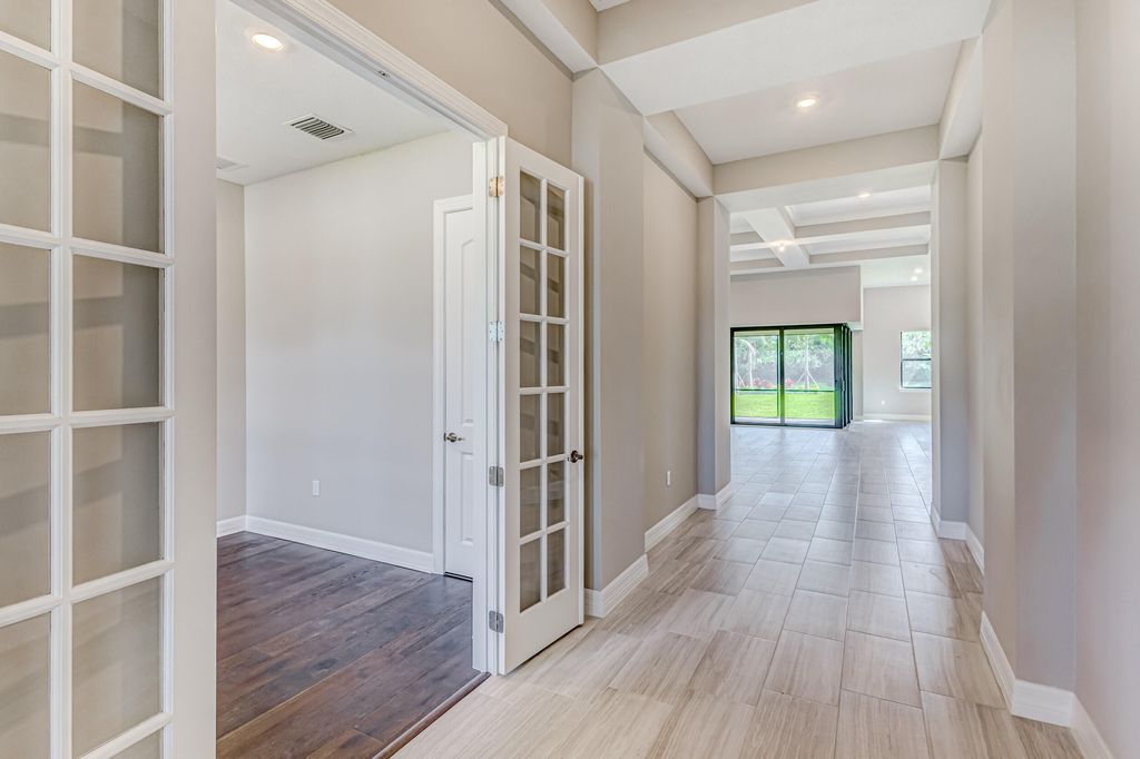 Photo of 9136 Balsamo Drive, Palm Beach Gardens, FL 33412 (MLS # R10876458)