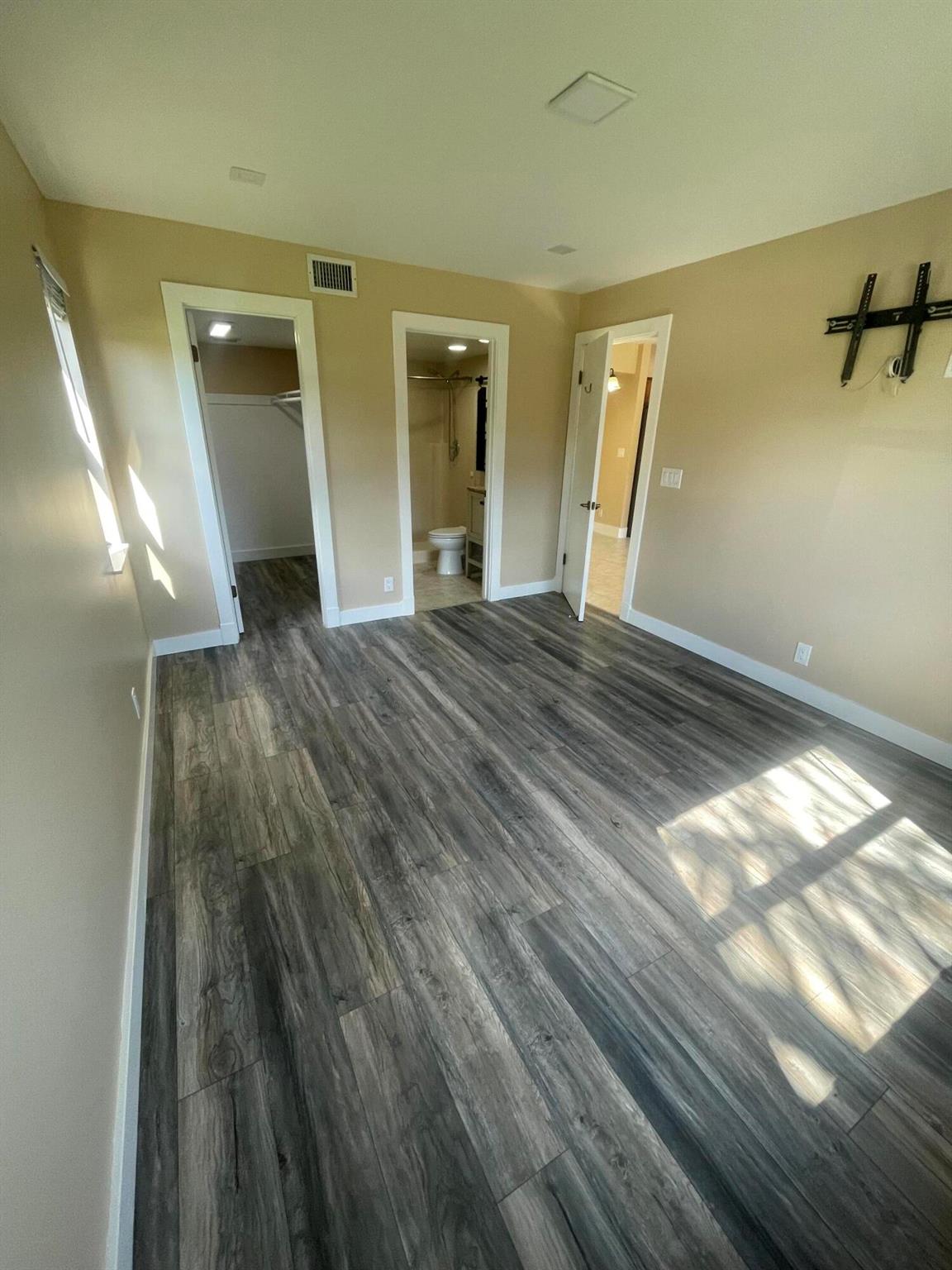 LUCERNE LAKES GOLF COLONY - Residential Lease