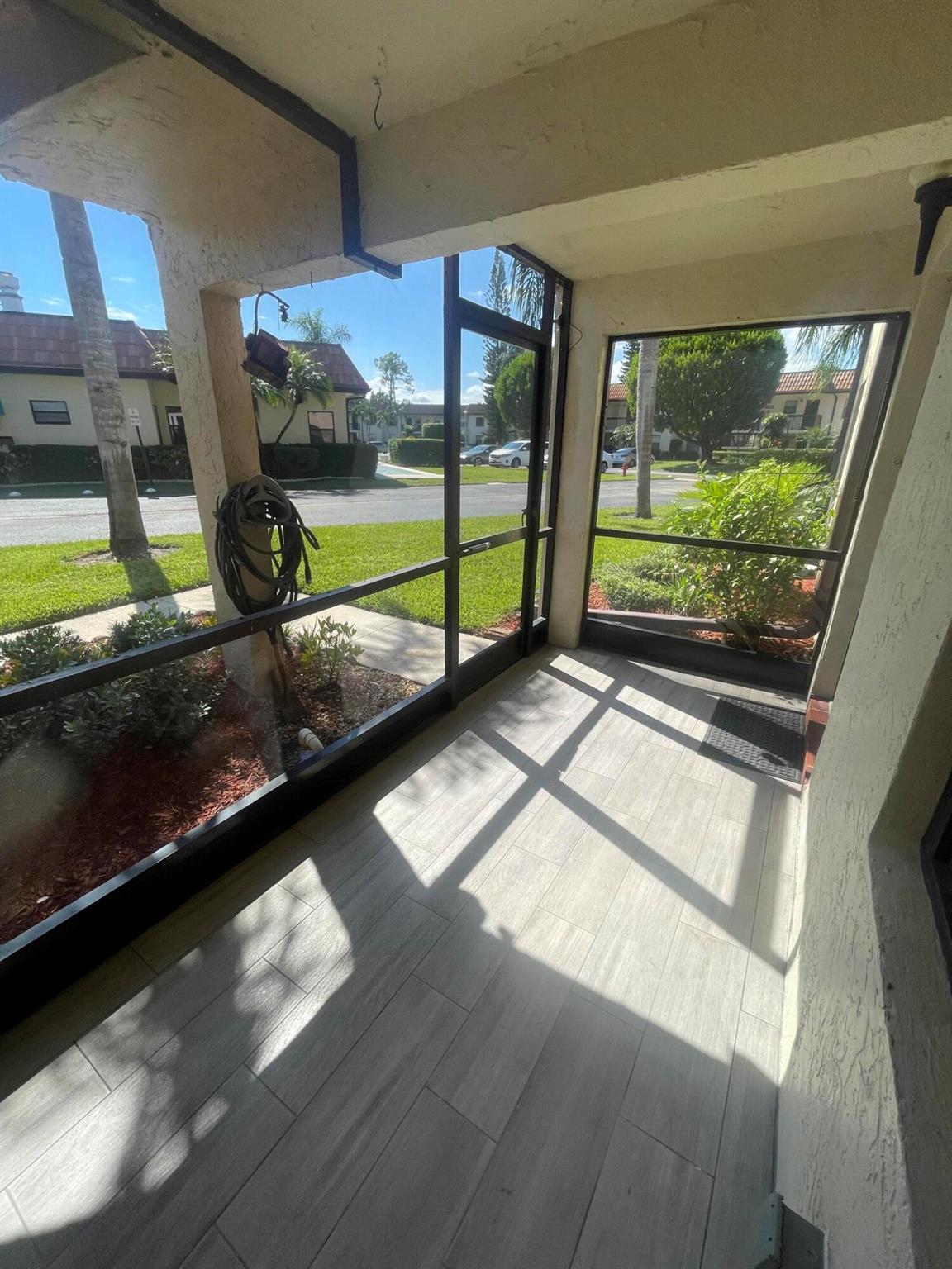 LUCERNE LAKES GOLF COLONY - Residential Lease