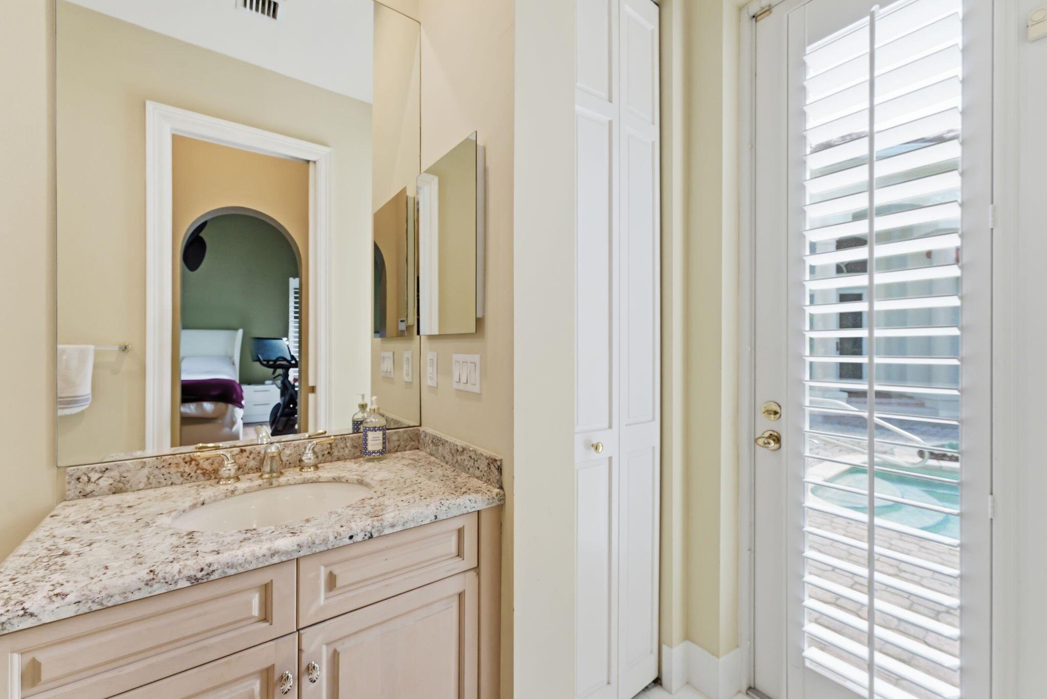 MEDITERRANIA LT 11 - Residential Lease