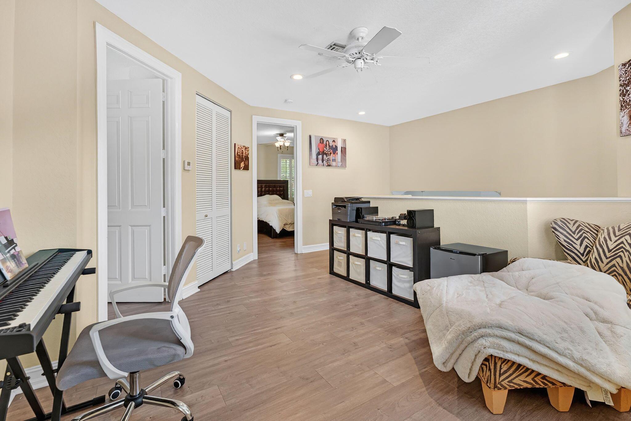 MEDITERRANIA LT 11 - Residential Lease