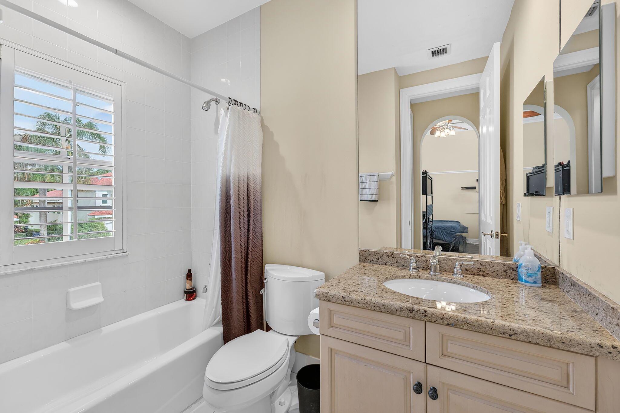 MEDITERRANIA LT 11 - Residential Lease