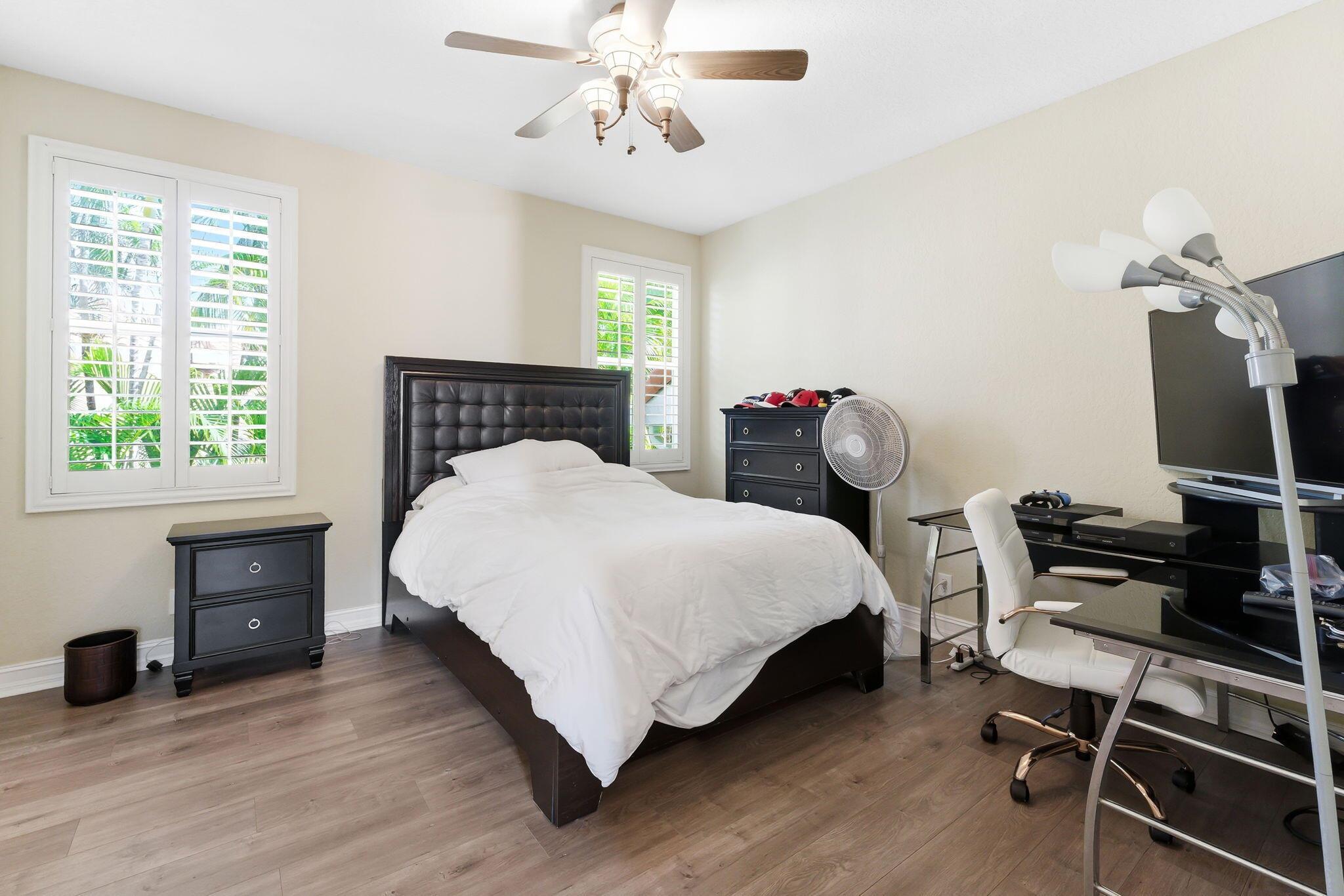 MEDITERRANIA LT 11 - Residential Lease