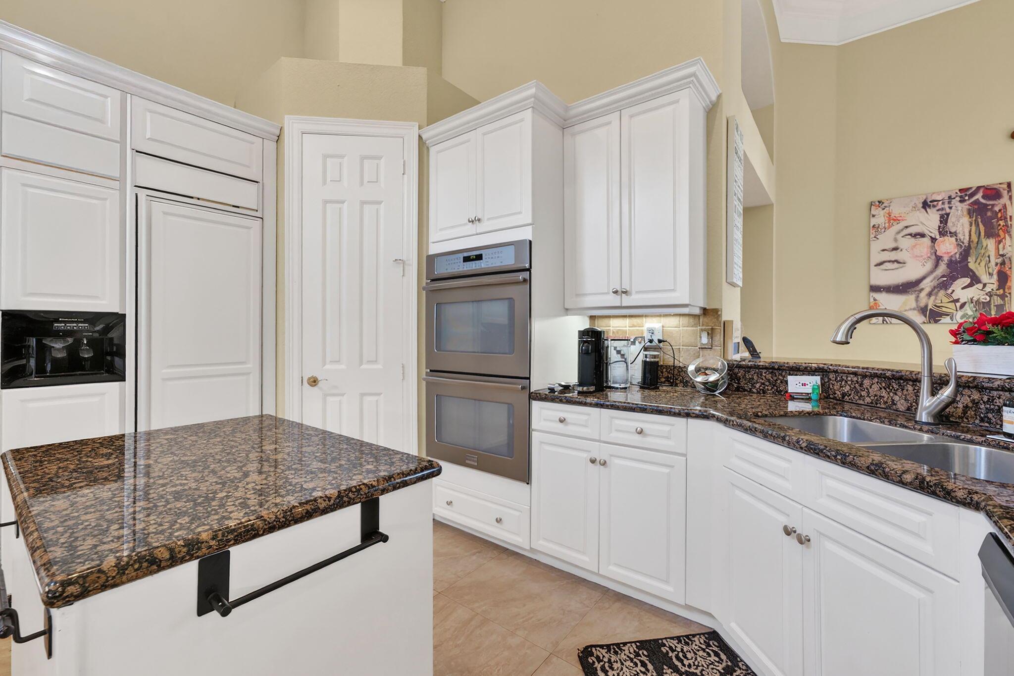 MEDITERRANIA LT 11 - Residential Lease