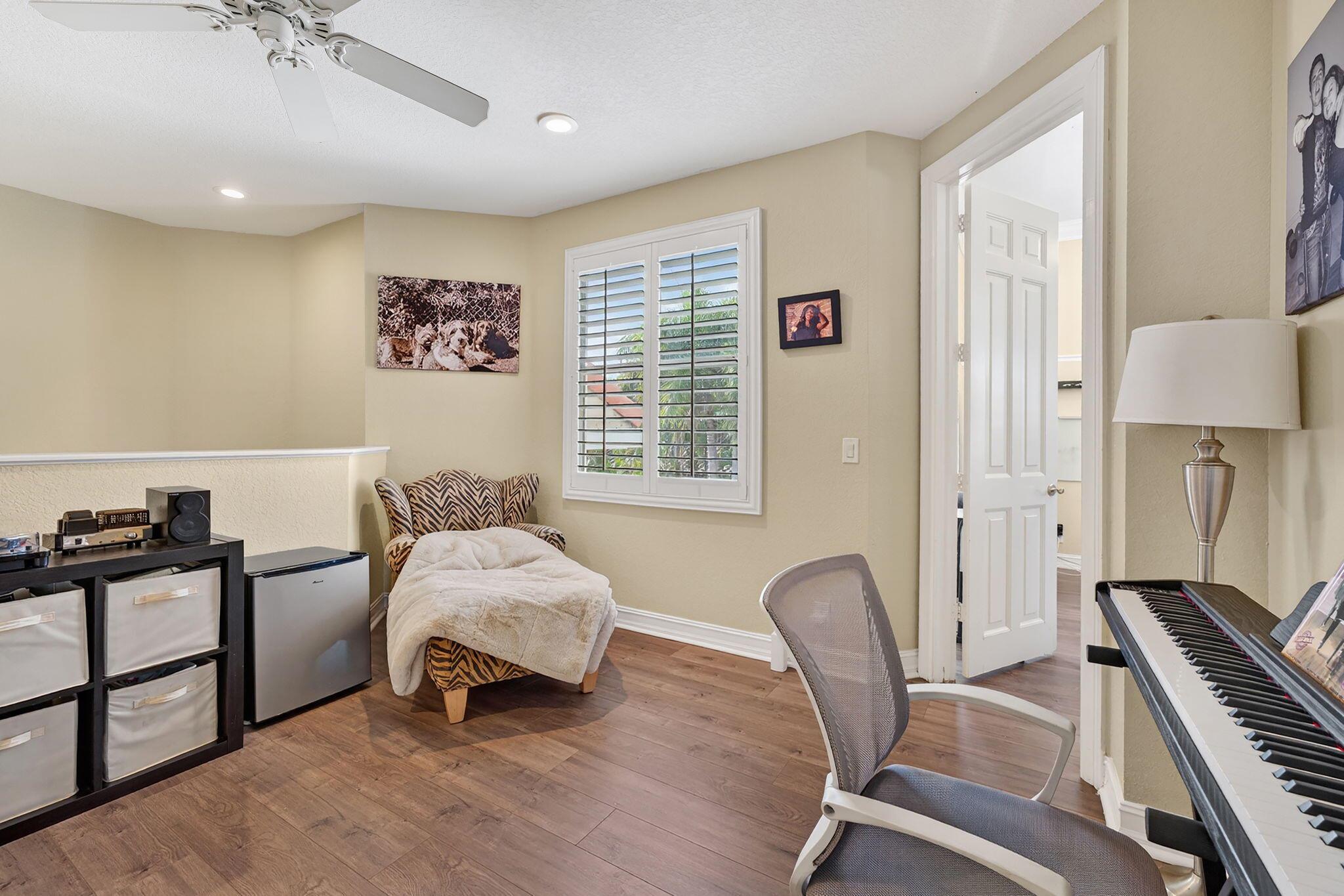 MEDITERRANIA LT 11 - Residential Lease