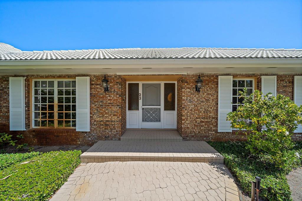 Country Club Point - Residential