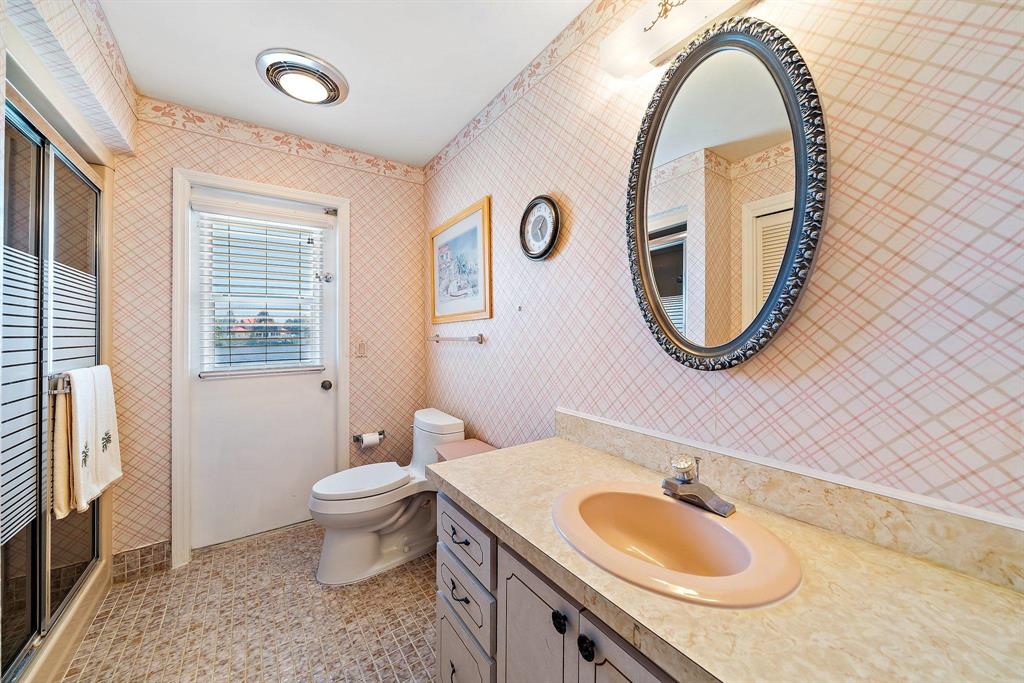 Country Club Point - Residential