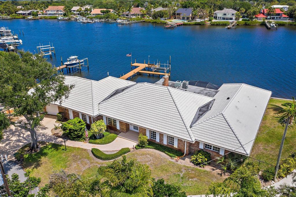 Country Club Point - Residential