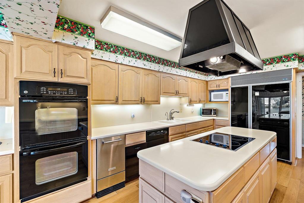 Country Club Point - Residential