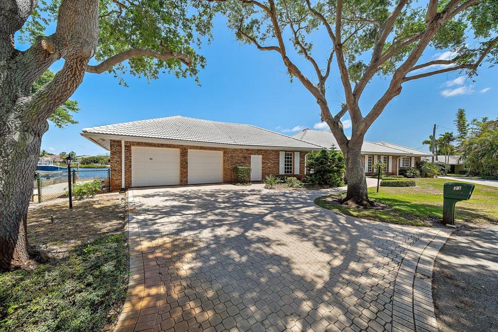 Country Club Point - Residential