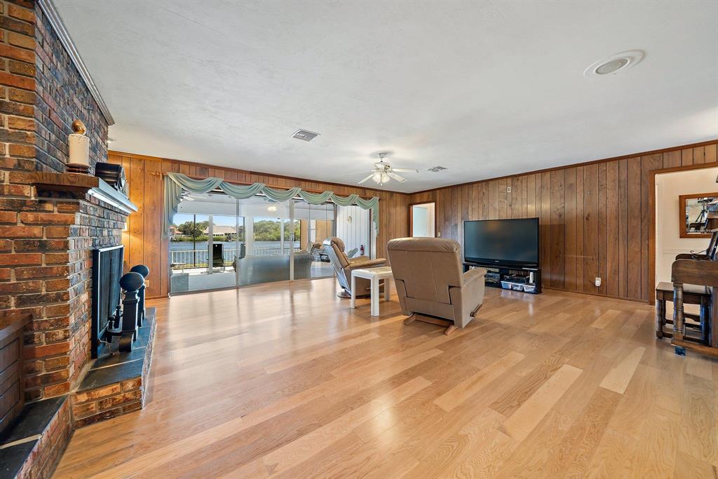 Country Club Point - Residential