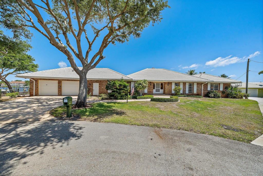 Country Club Point - Residential