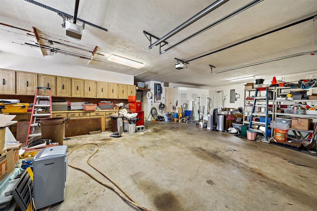 Country Club Point - Residential